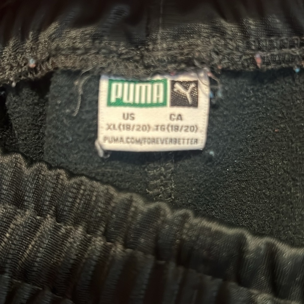 Puma Sweats - Picture 2 of 4